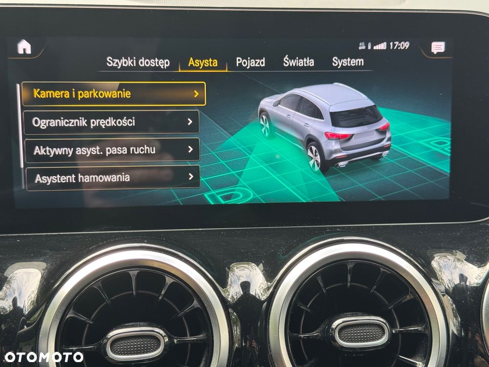 Mercedes-Benz GLA 180 d Business Edition - 22