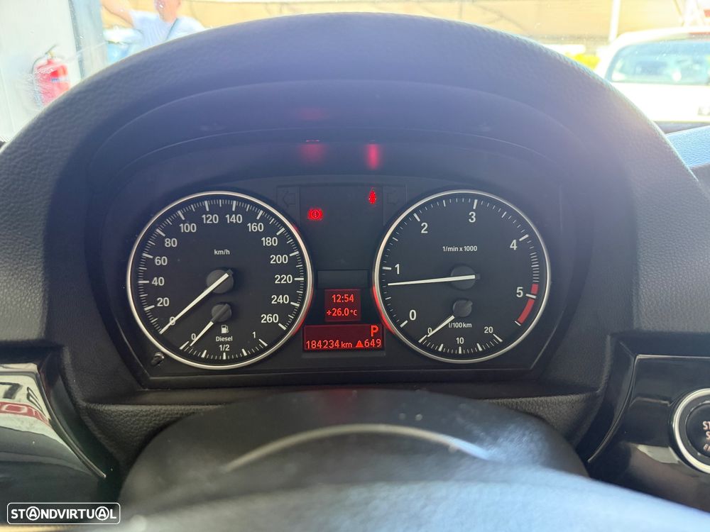 BMW 320 d Coupe Auto - 10