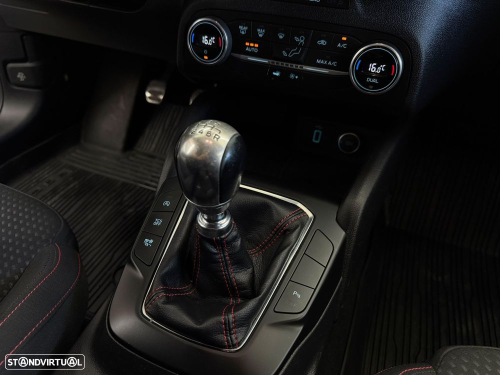 Ford Focus 1.0 EcoBoost ST-Line - 20