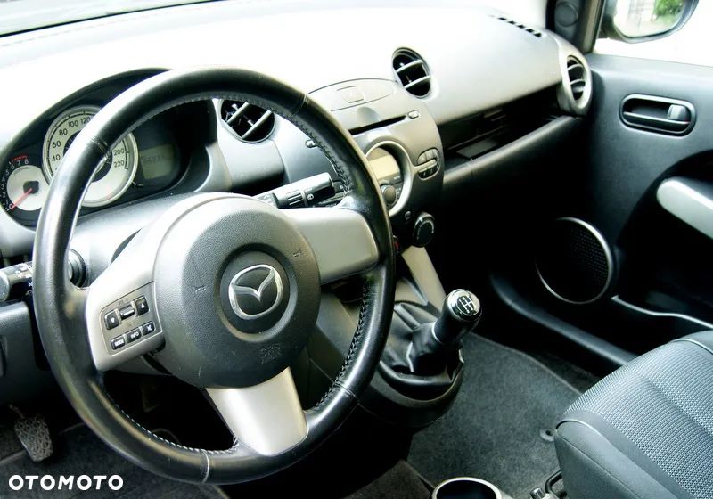 Mazda 2 1.3 Exclusive+ - 22