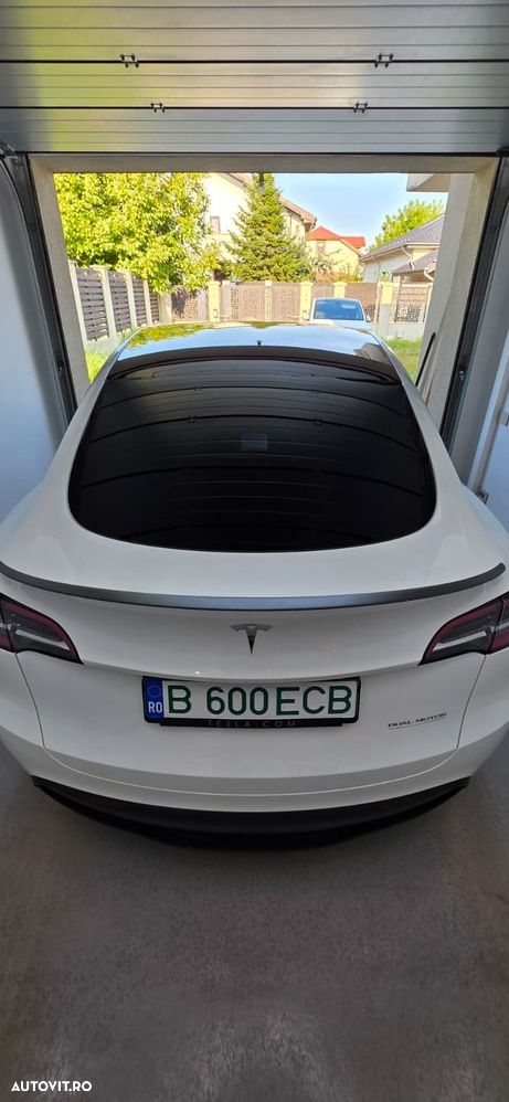 TESLA Model Y 2023 — imagine 13