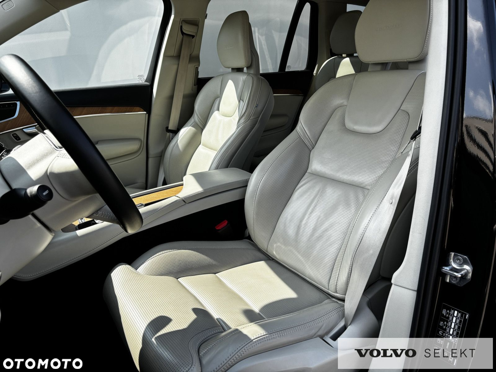 Volvo XC 90 - 7