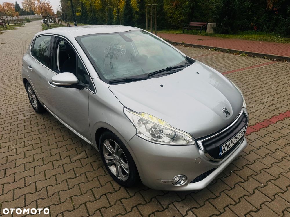 Peugeot 208 1.6 VTi Allure - 23