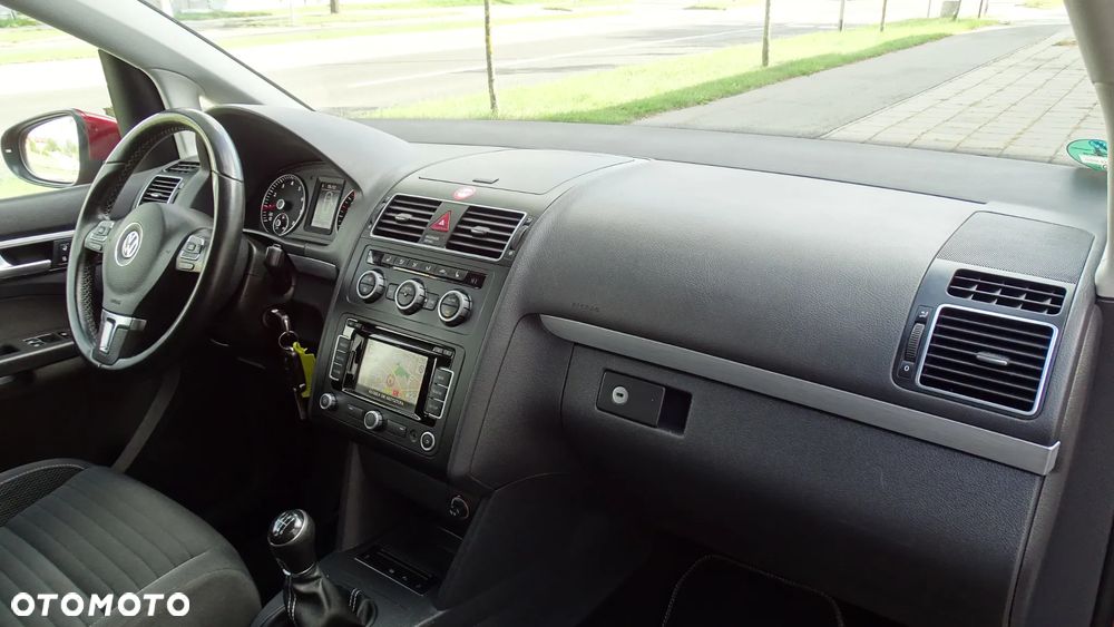Volkswagen Touran 1.4 TSI Cup - 18