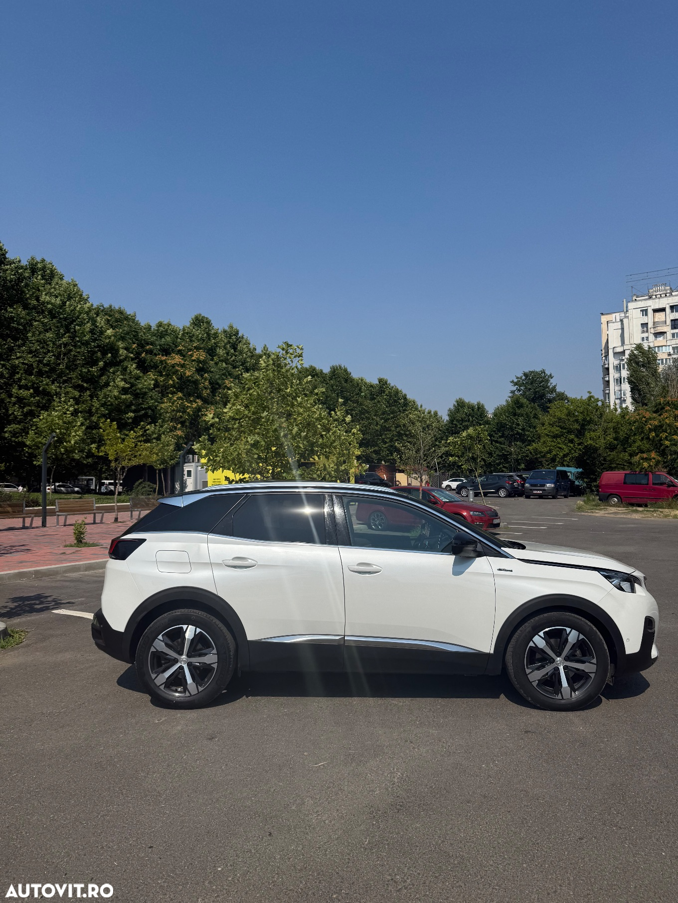 Peugeot 3008 1.5 BlueHDI S&S EAT8 GT-Line - 4