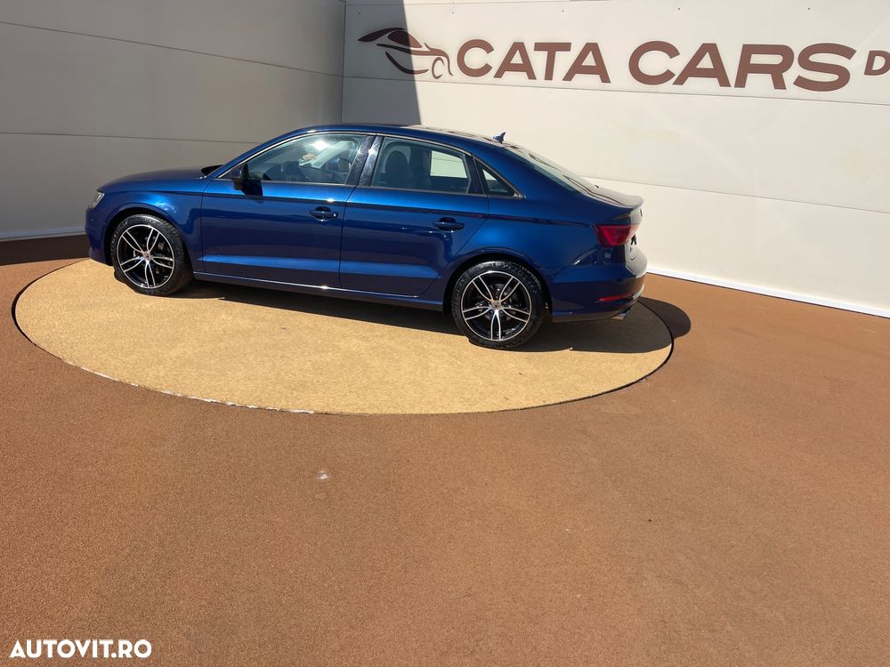 Audi A3 2.0 TDI (clean diesel) Attraction - 9