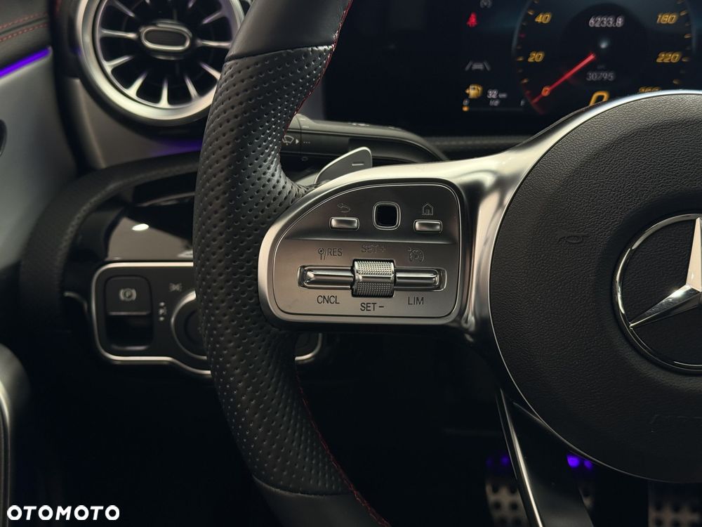 Mercedes-Benz CLA - 22