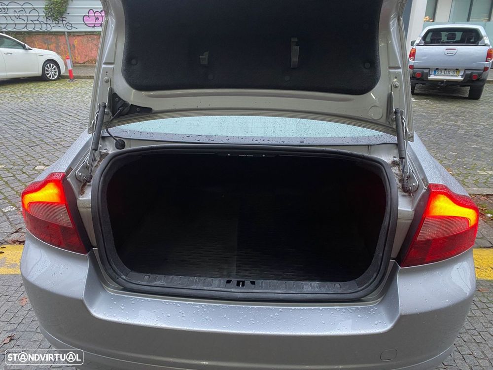 Volvo S80 2.4 D5 Executive - 22