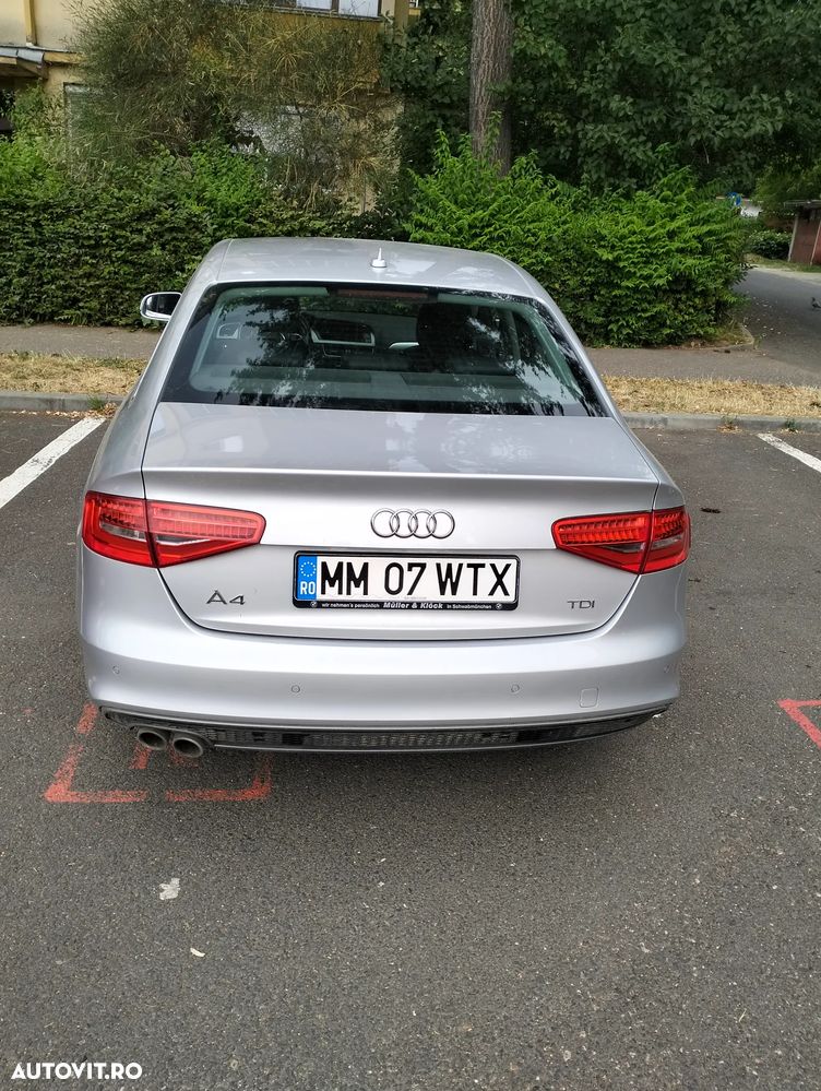Audi A4 Limuzina 2.0 TDI DPF clean S line Sportpaket - 2