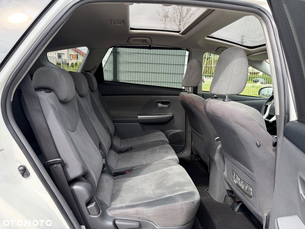 Toyota Prius+ (Hybrid) Comfort - 30