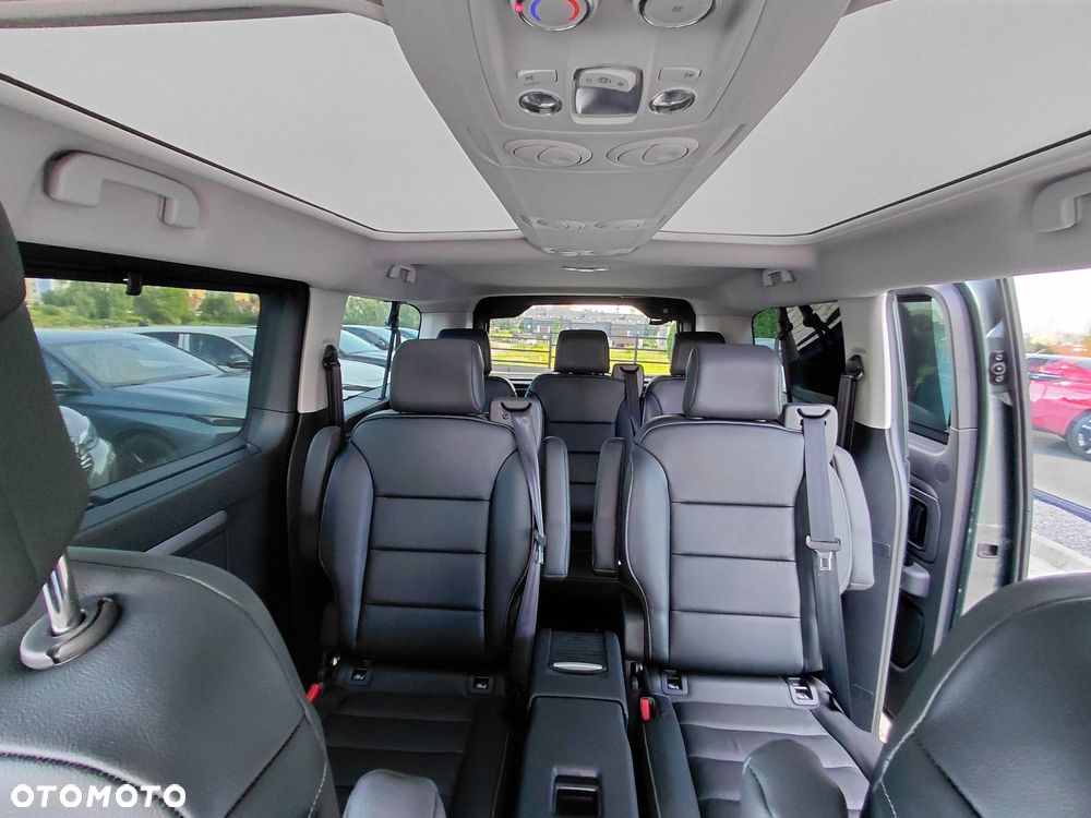Peugeot Traveller 2.2 BlueHDi Long Business EAT8 - 23