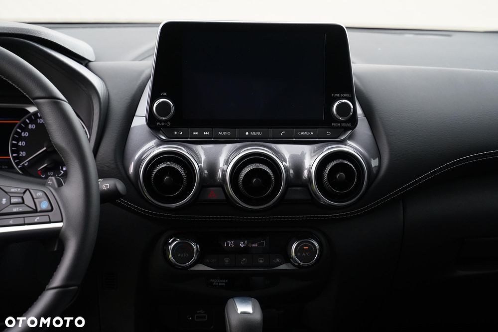 Nissan Juke 1.0 DIG-T Acenta DCT - 19