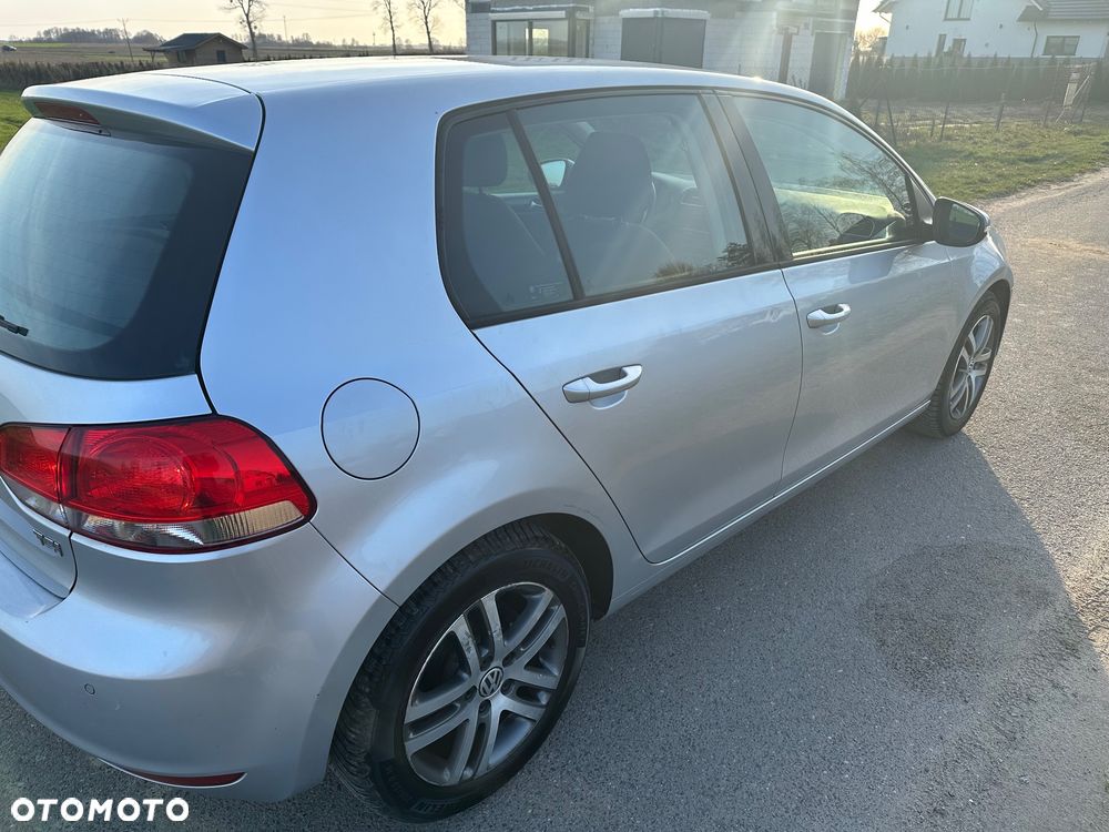 Volkswagen Golf 1.2 TSI Comfortline - 2