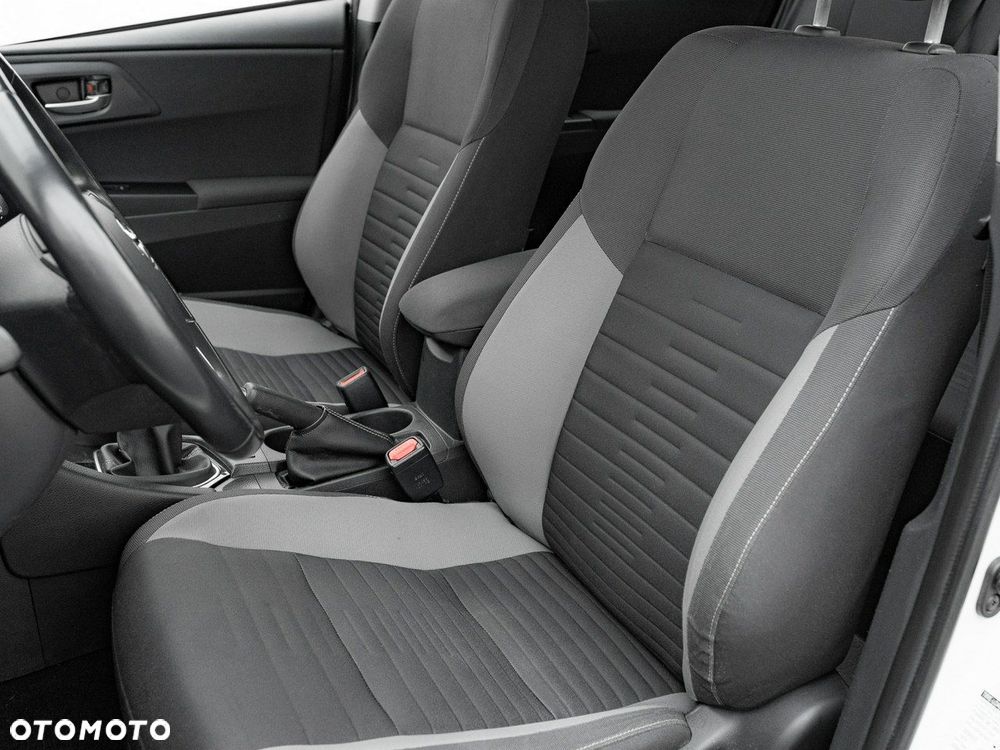 Toyota Auris 1.6 Premium - 15