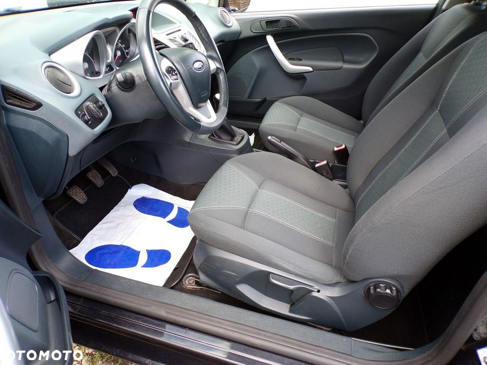 Ford Fiesta - 18