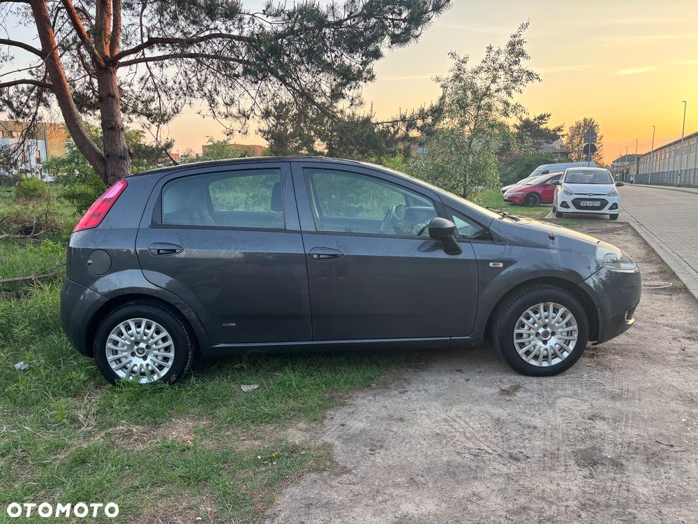 Fiat Grande Punto - 7