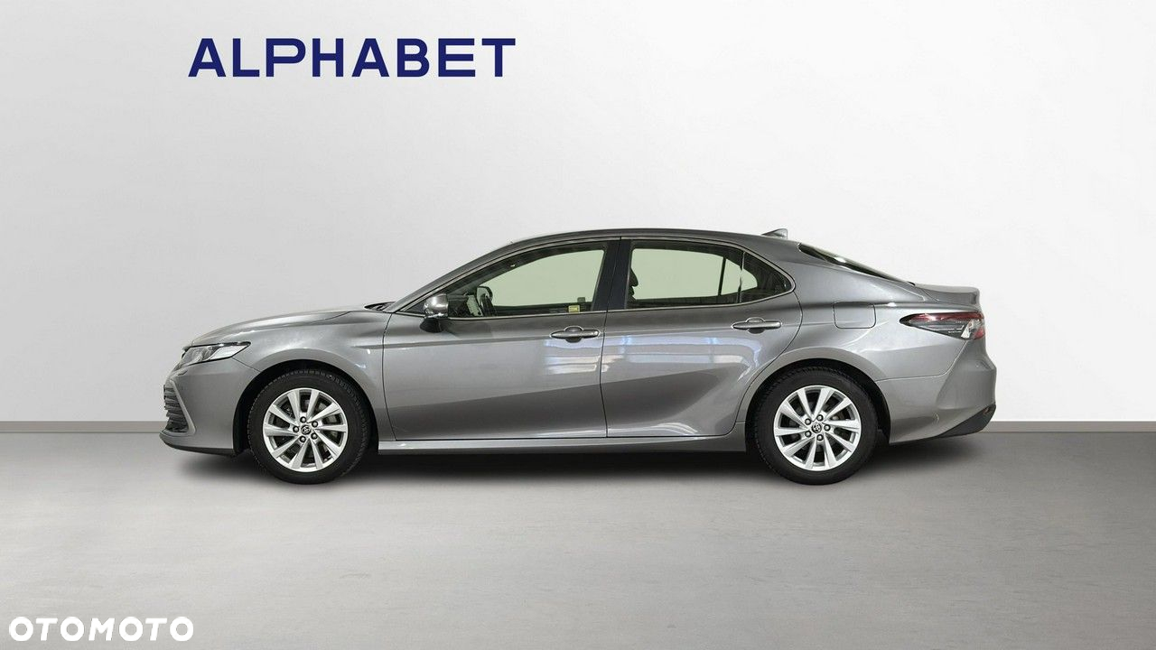 Toyota Camry - 3