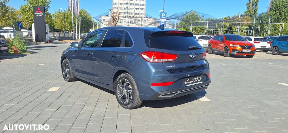 Hyundai i30 1.5 110CP 5DR M/T Highway - 6