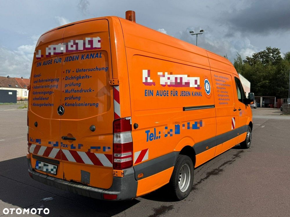 Mercedes-Benz Sprinter - 2