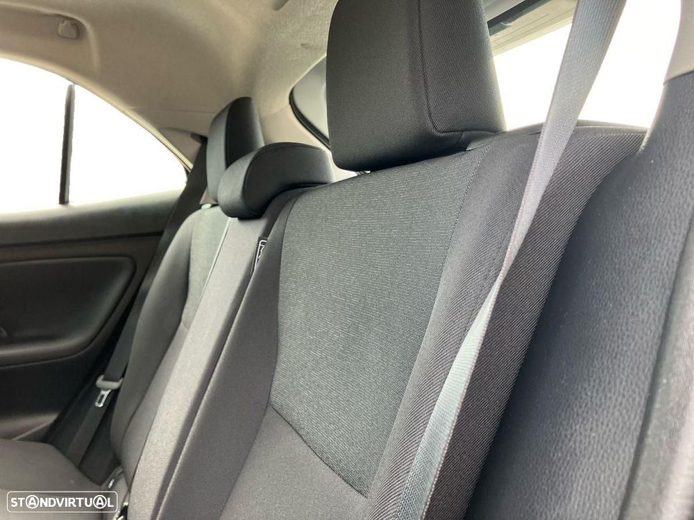 Toyota Yaris Cross 1.5 HDF Comfort - 12