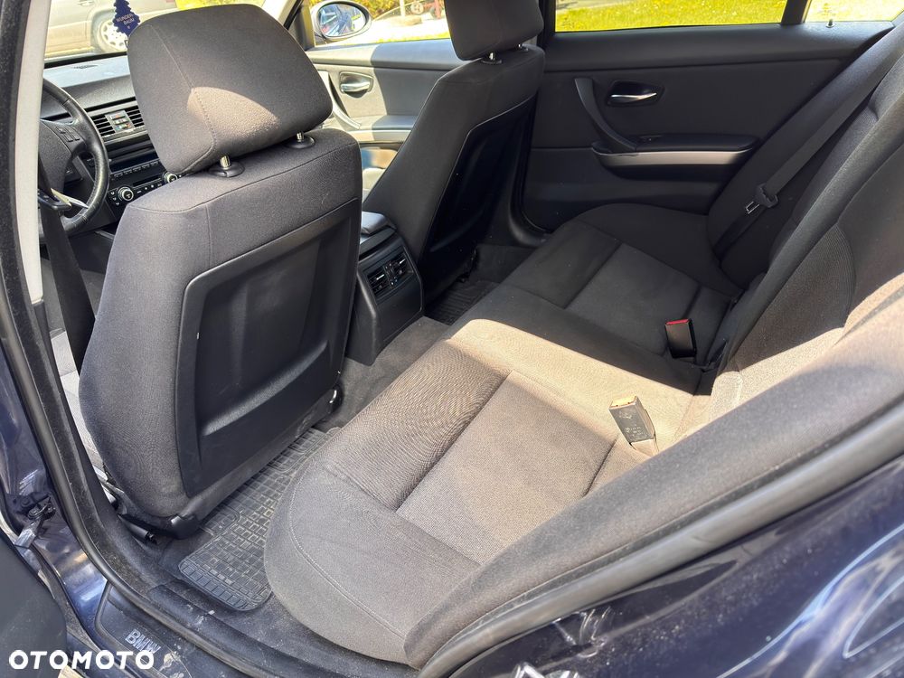 BMW Seria 3 - 11
