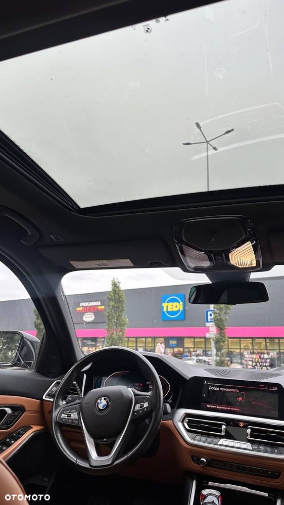 BMW Seria 3 330i xDrive Luxury Line sport - 21