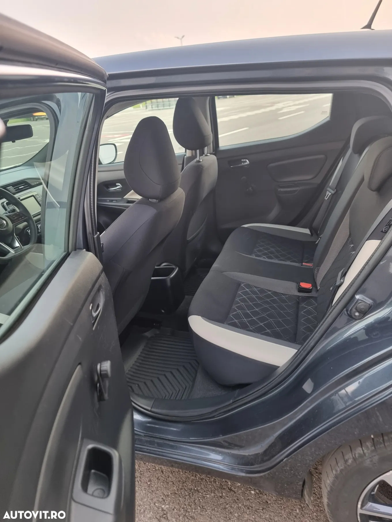 Nissan Micra - 10