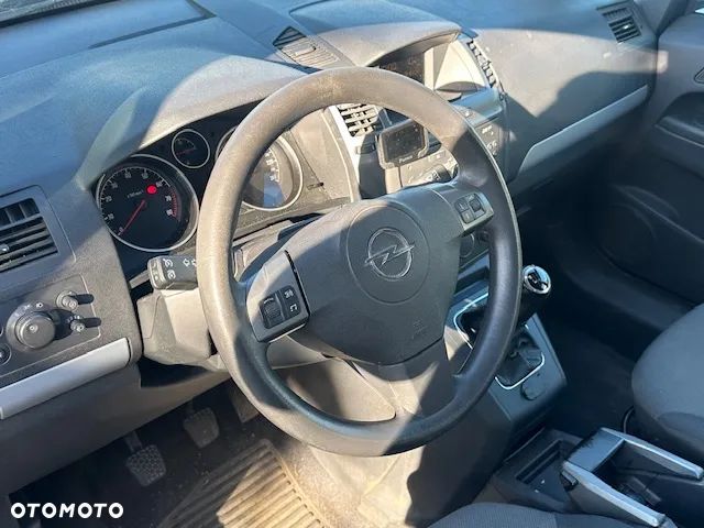 Opel Zafira 1.8 - 7