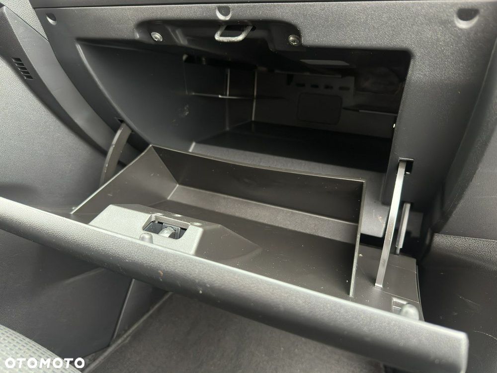 Mazda 5 - 13