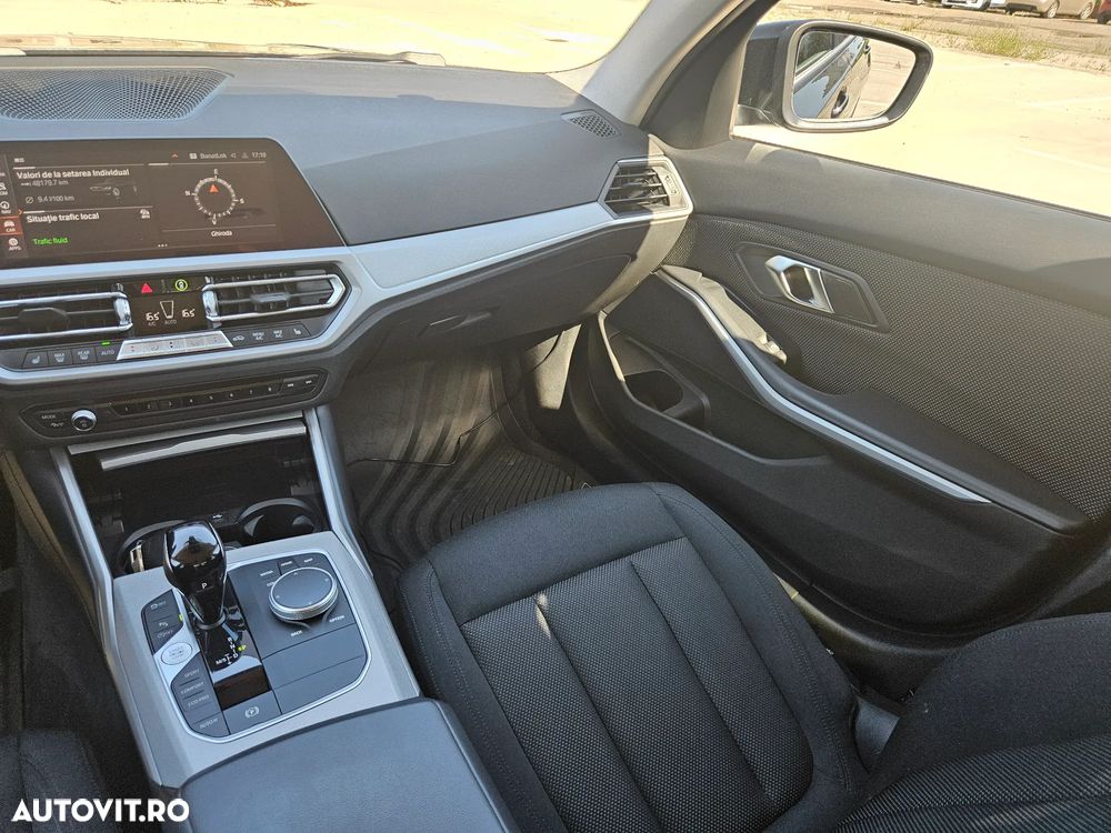 BMW Seria 3 320i xDrive AT - 21
