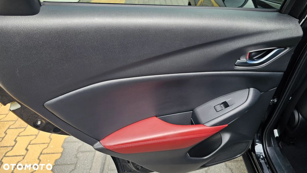 Mazda CX-3 SKYACTIV-G 120 FWD Kizoku Intense - 34