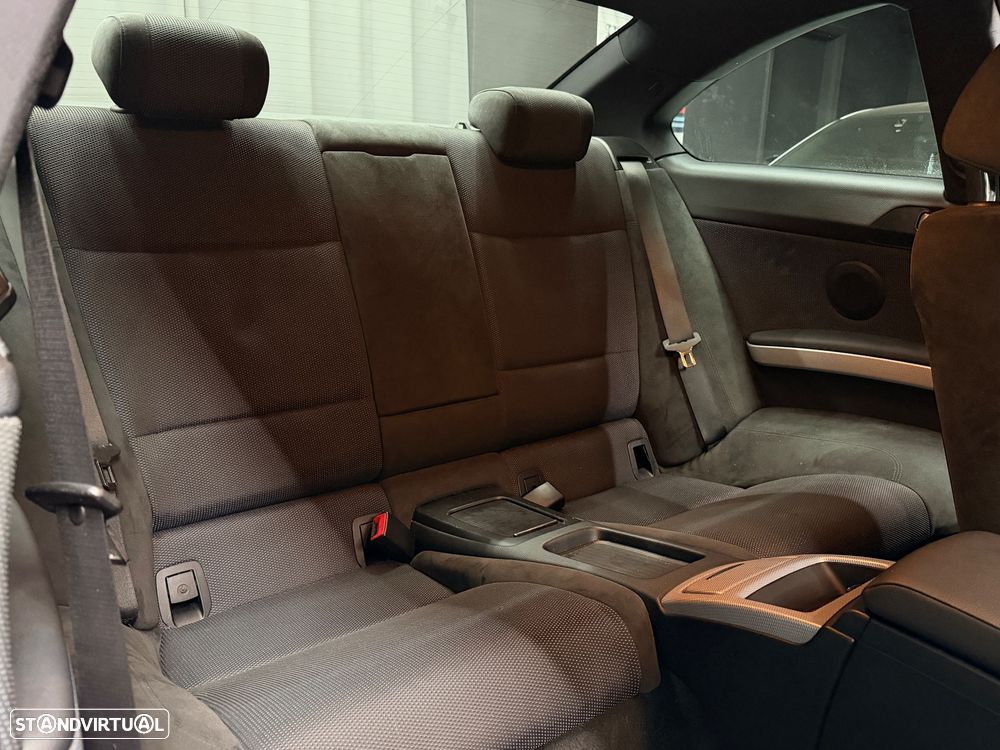 BMW 320 d Coupe - 26