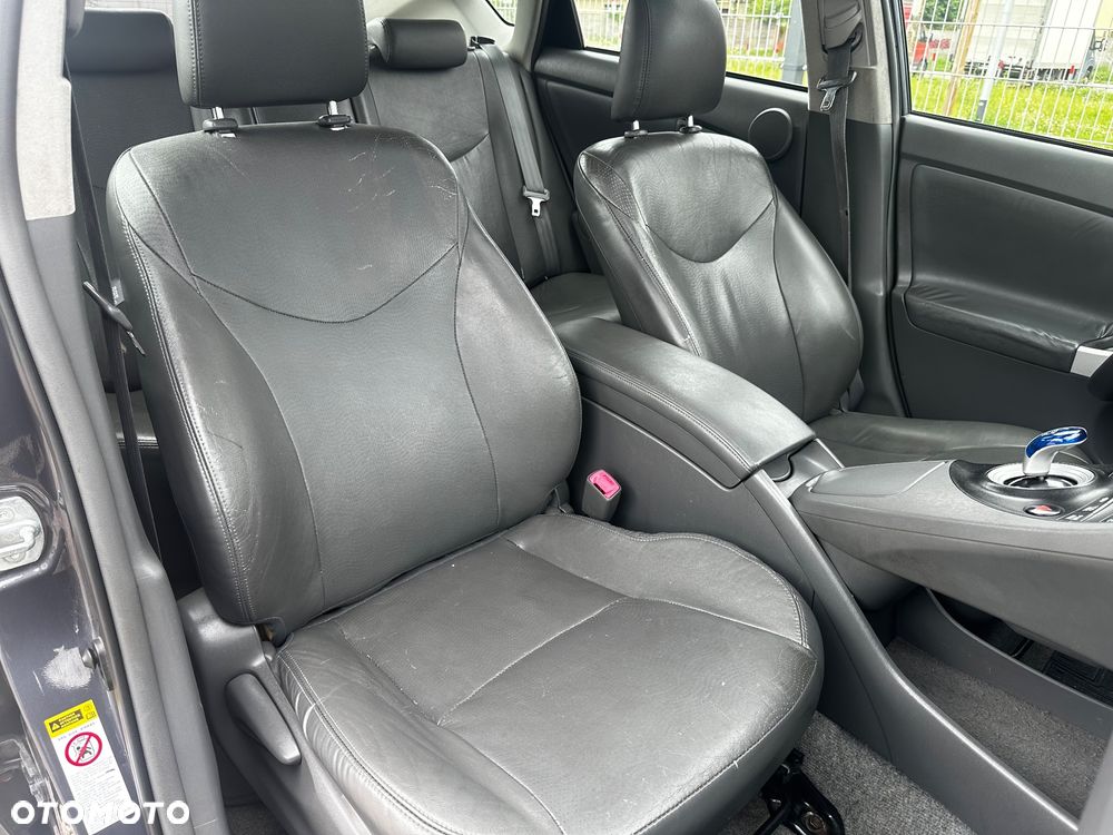 Toyota Prius 1.8 HSD Premium - 21