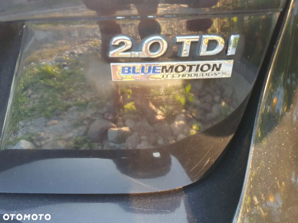 Volkswagen Passat Variant 2.0 Blue TDI DSG SCR Highline - 20