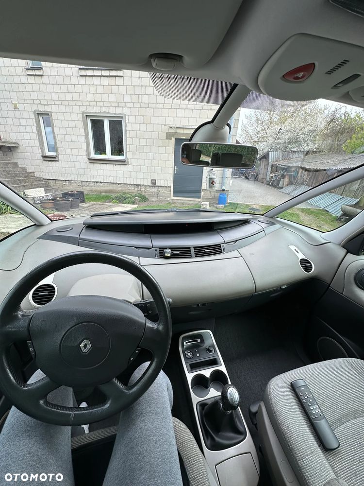 Renault Espace 2.2 dCi Expression - 8