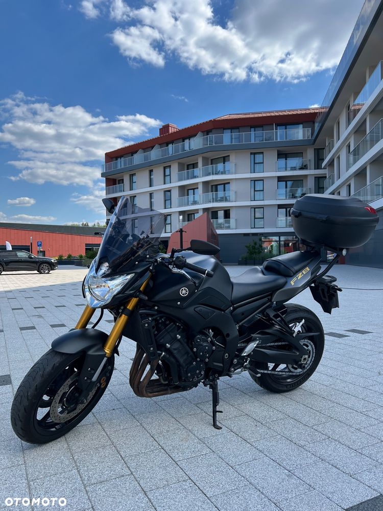 Yamaha FZ8 - 1