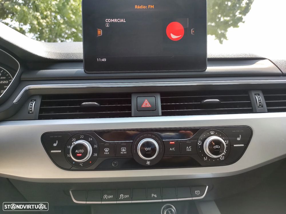Audi A4 2.0 TDI S tronic design - 31