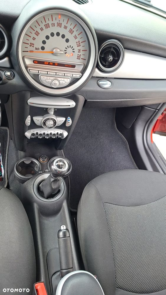 MINI Clubman Cooper D - 15