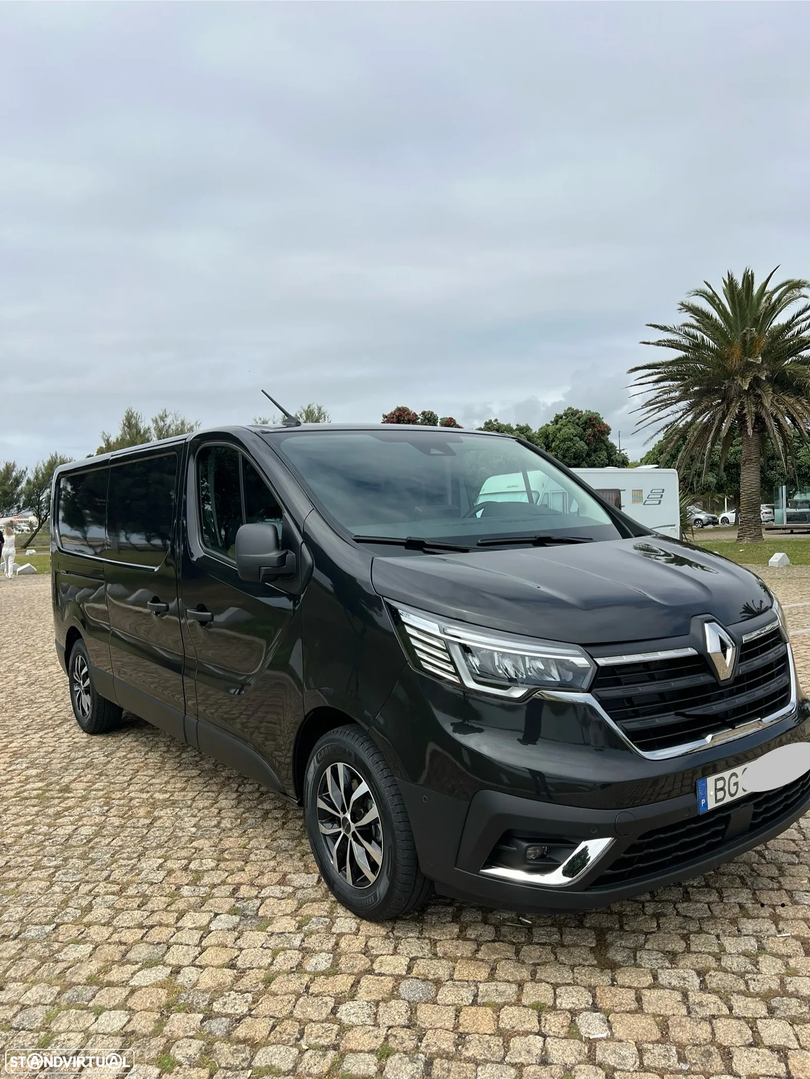 Renault Trafic Van 2.0 DCi 150cv c/ frio + caixa isotérmica - 3
