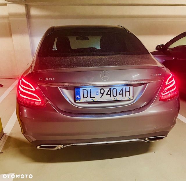 Mercedes-Benz Klasa C 300 9G-TRONIC Edition - 20