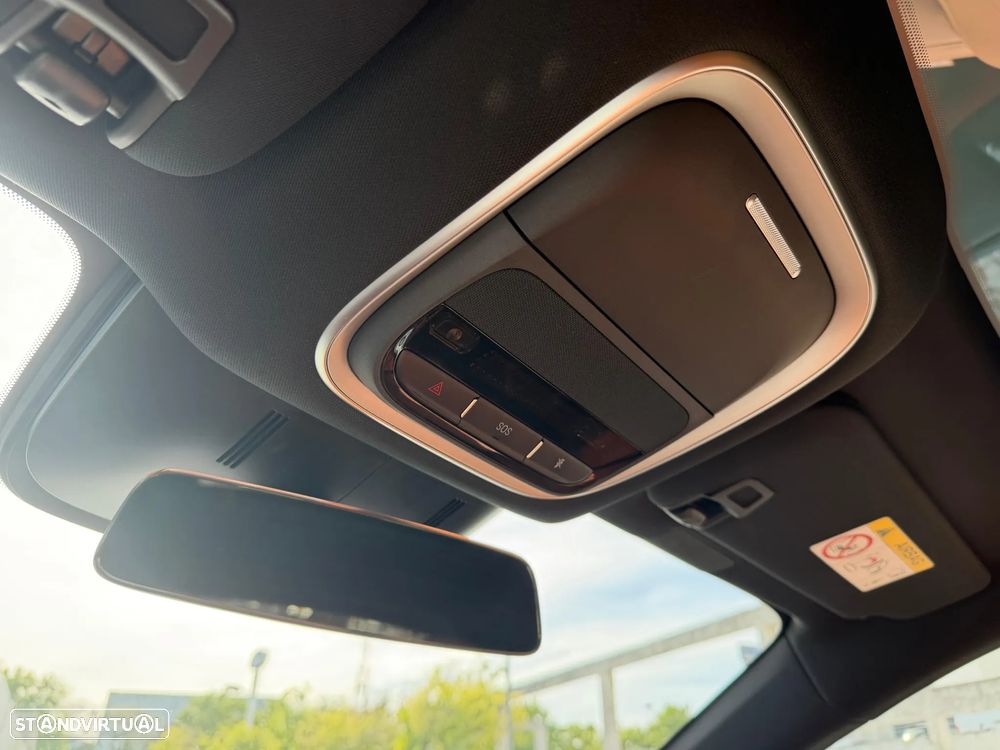 Xpeng G9 98 kWh AWD Performance - 12