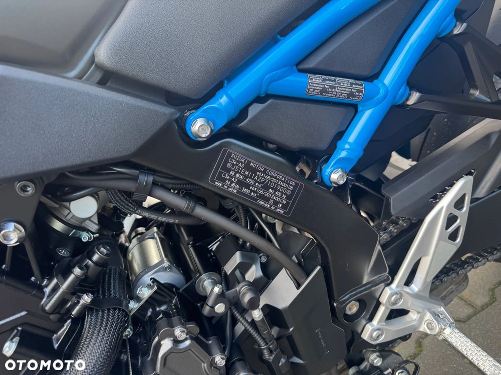 Suzuki GSX - 25