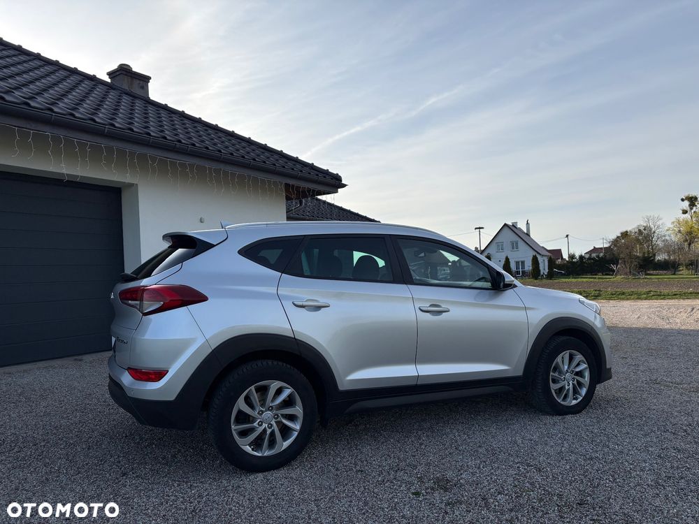 Hyundai Tucson blue 1.7 CRDi 2WD Style - 6