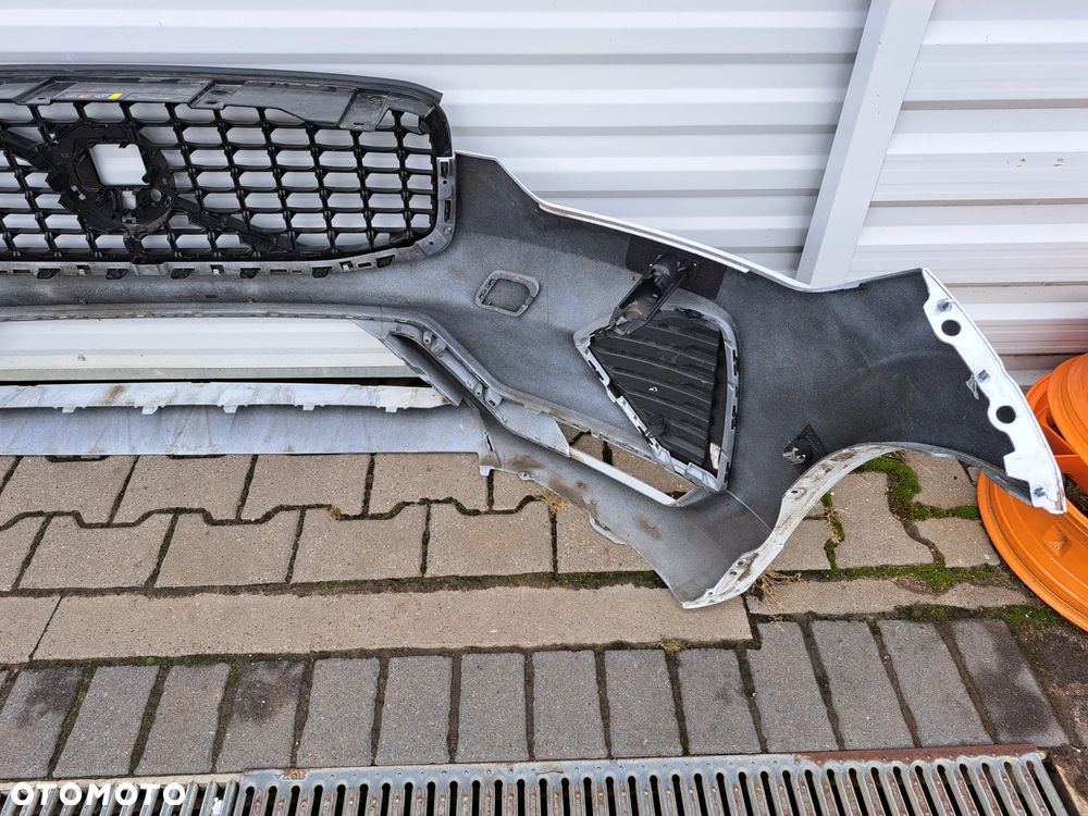 Zderzak przód przedni Volvo XC60 II LIFT R-DESIGN GRILL KRATKI - 13