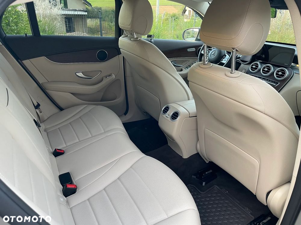 Mercedes-Benz GLC Coupe 300 de 4-Matic - 16