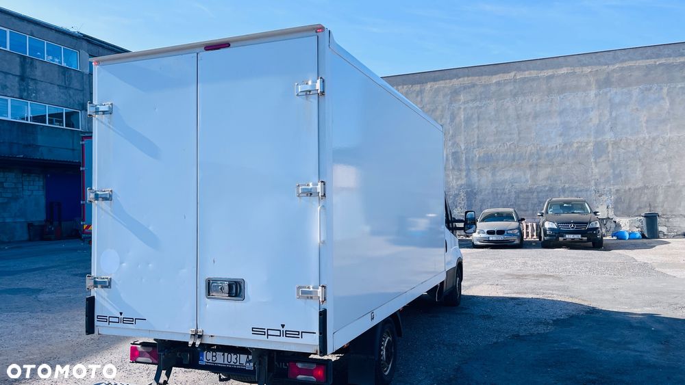 Iveco Daily - 12