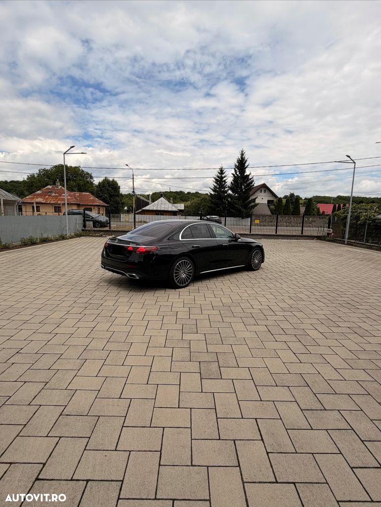 Mercedes-Benz E - 11