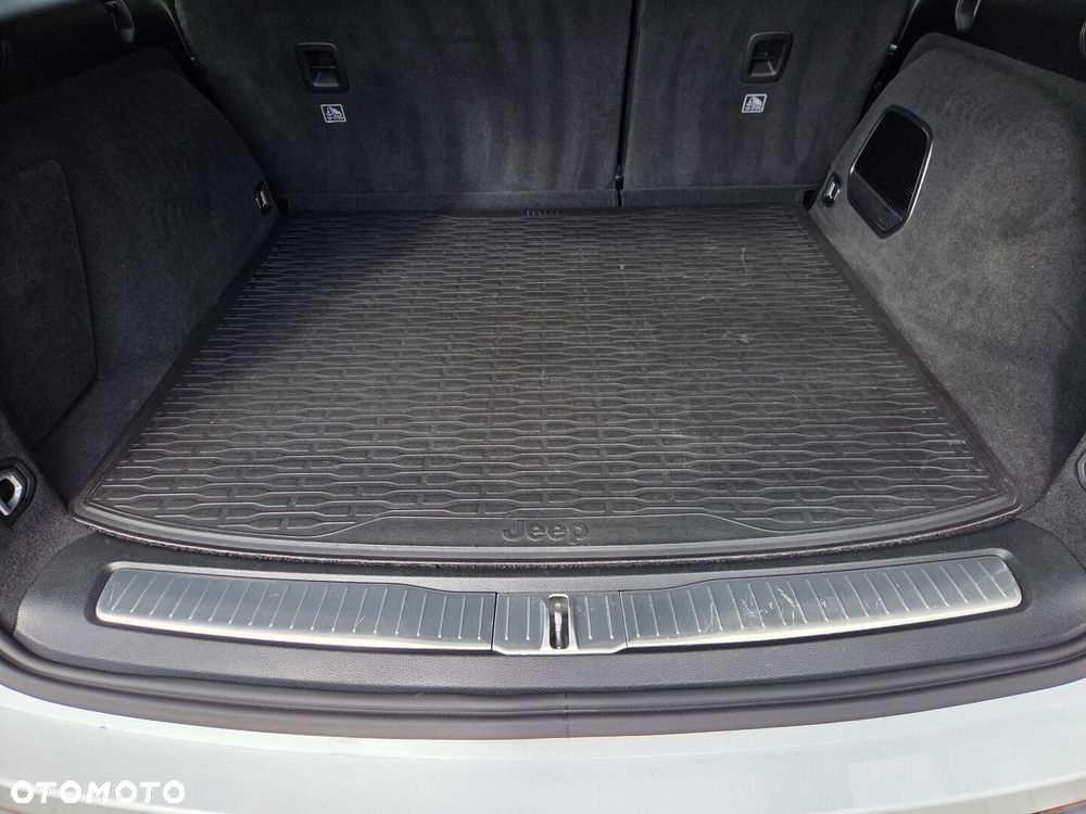 Jeep Grand Cherokee 2.0 4xe PHEV Summit Reserve - 9