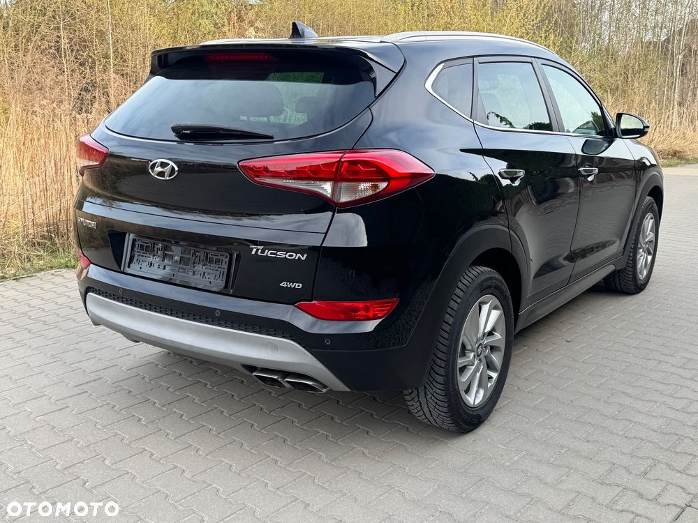 Hyundai Tucson 2.0 CRDi 4WD Advantage - 11