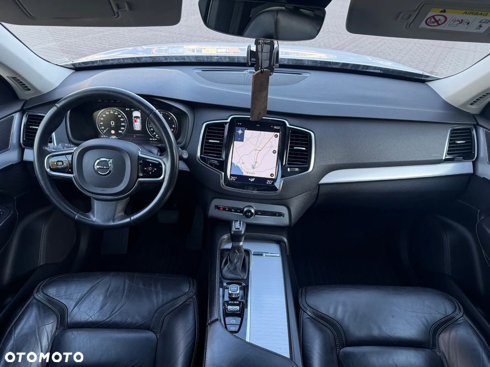 Volvo XC 90 - 19